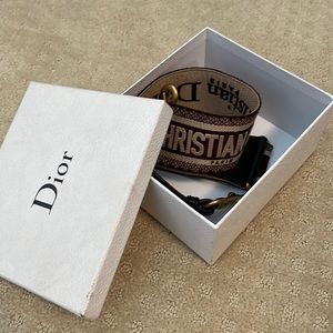 CHRISTIAN DIOR BURGUNDY SHOULDER STRAP